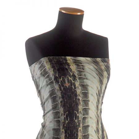 Úplet viskoza zvířecí vzor