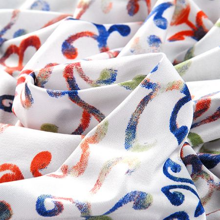 Letní úplet motiv květinového ornamentu bílý