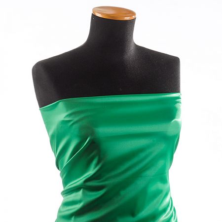 Satén pružný pololesk zelený