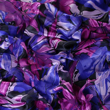 Hedvábný šifon květinový motiv fialová