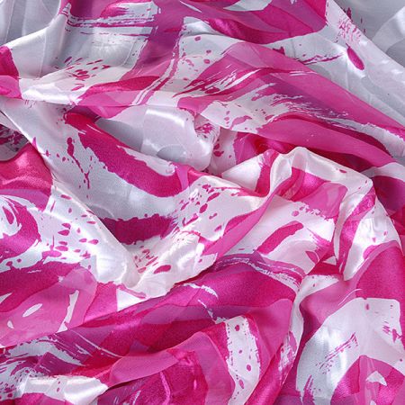 Hedvbáný šifon abstraktní motiv růžovobílý