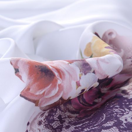 Satén kombinace motivu květin/krajky/zvířecího vzoru 