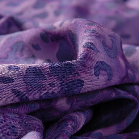 Viskozová látky batika květy fialová