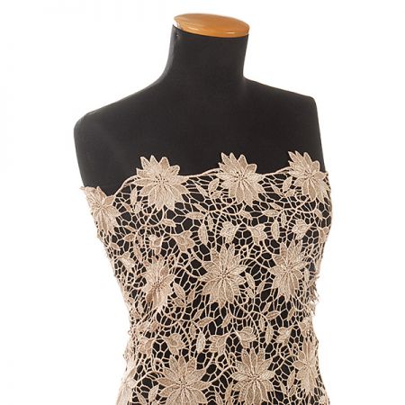 Krajka hrubá květ béžová