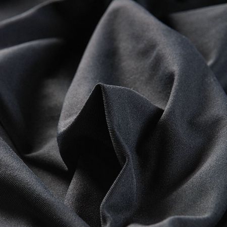 Úplet imitace plavkoviny černá