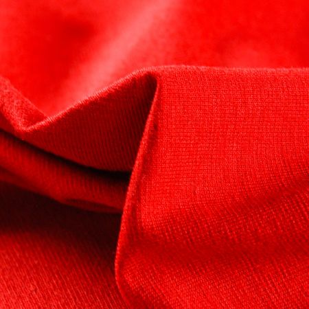 Úplet viskozový červený