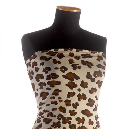 Úplet žoržetový zvířecí vzor světle hnědý