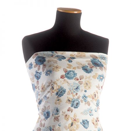 Úplet piké květy růží