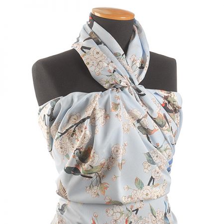 Krepdešín motiv ptáčků/květin sv. modrá