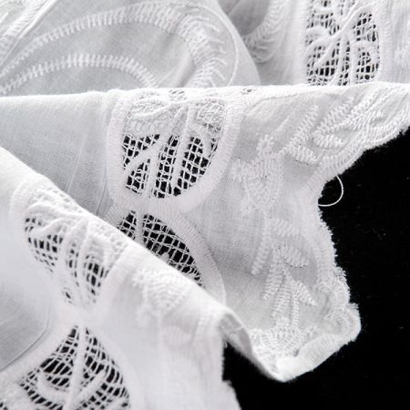 Krajka madeira květinový vzor výšivka rišelie bílá