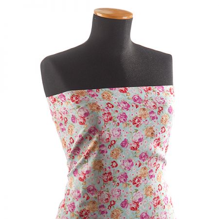 Viskozová letní látka květinový vzor