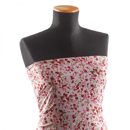 Viskozová letní látka kytičkový motiv starorůžová