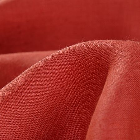 Len střední síly skořicové barvy