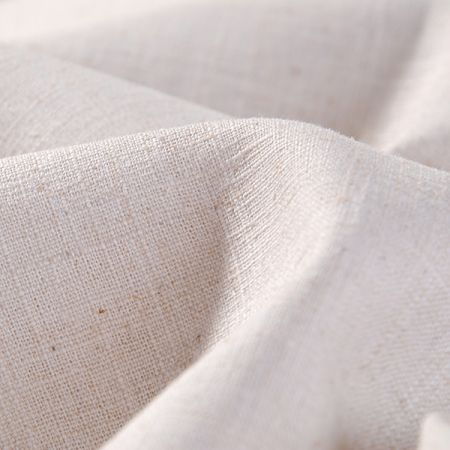 Len střední síly pružný smetanové barvy