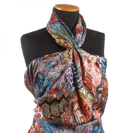 Satén imitace hedvábí vzor patchwork 