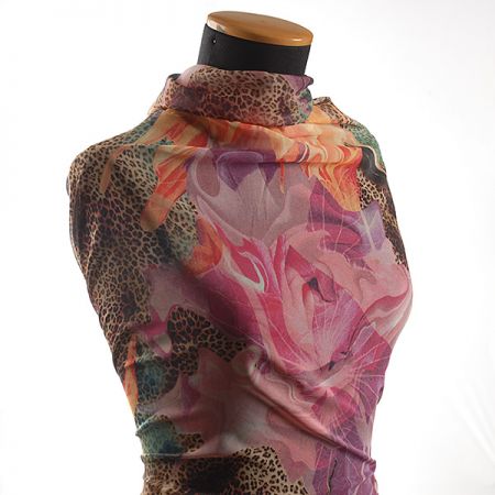 Šifon tisk zvířecí motiv nevšední květy