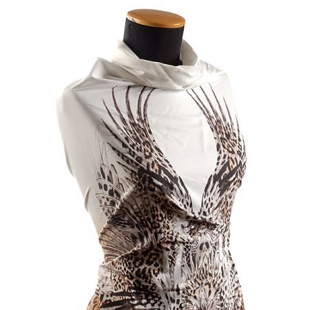 Pružná bavlněná látka tisk zvířecí motiv/peří/květy