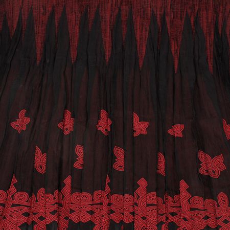 Taft kupón tvarovaný kraj starorůžová/černá