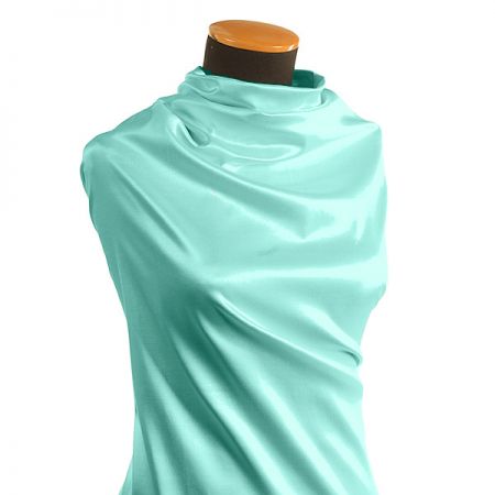 Pružný satén pistácie II. jakost