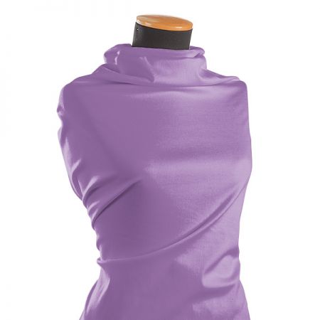 Bavlněná látka levandulové barvy