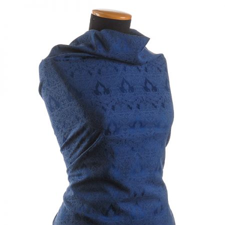 Žakárová látka bavlna směs motiv květů a ornamentu modrý