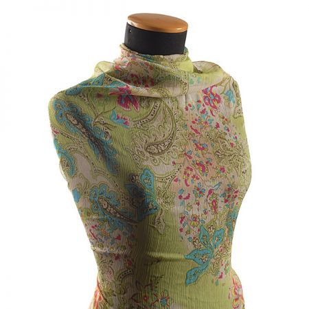 Šifon plise květinový motiv a paisley vzor