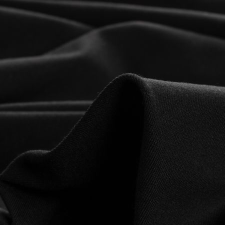 Letní viskozový úplet černé barvy