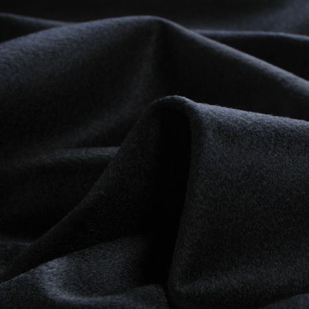Kašmír jemný oblekovka černý