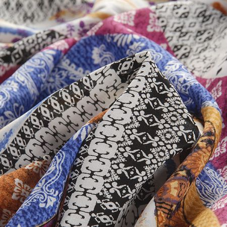 Viskozová šatová látka etno vzor