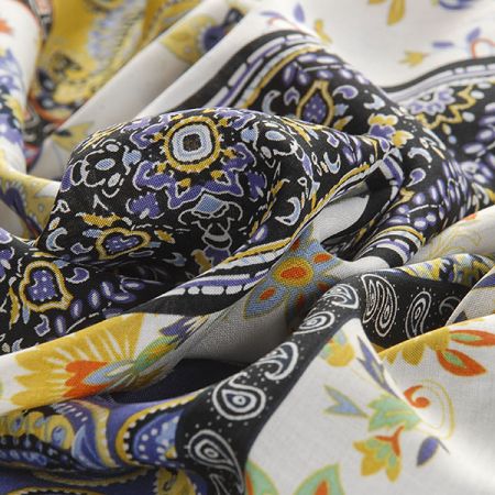 Viskozová šatová látka etno vzor proužek