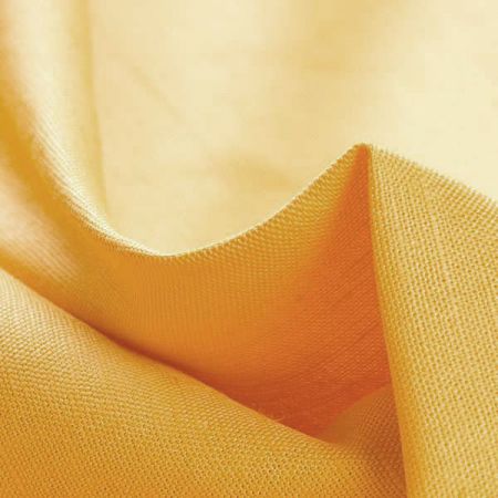 Len jemný orkrové barvy