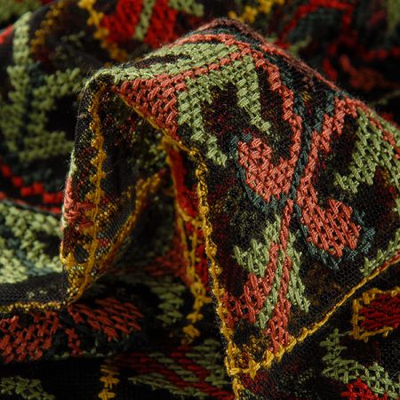 Tyl výšivka barevné čtverce ornamentální vzor