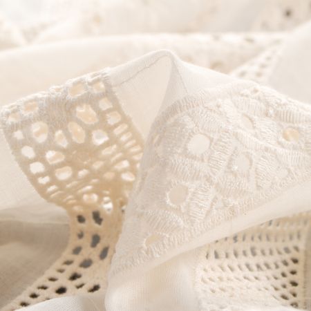 Madeira bavlna vzor květy/ornamenty smetanová