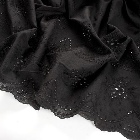 Krajka madeira vzor květy a vlnky černá