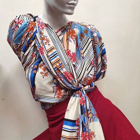 Viskozová šatovka geometrický vzor modrá