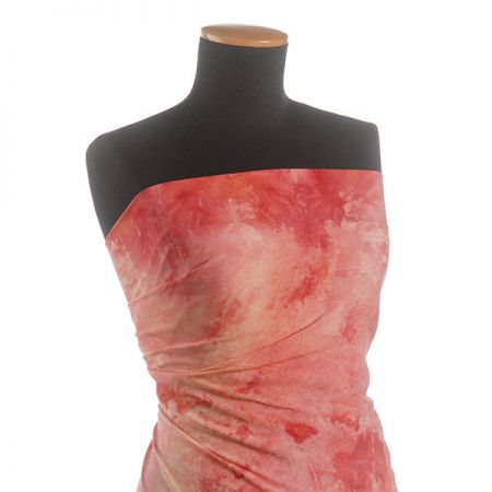 Viskozová batika růžovočrvená