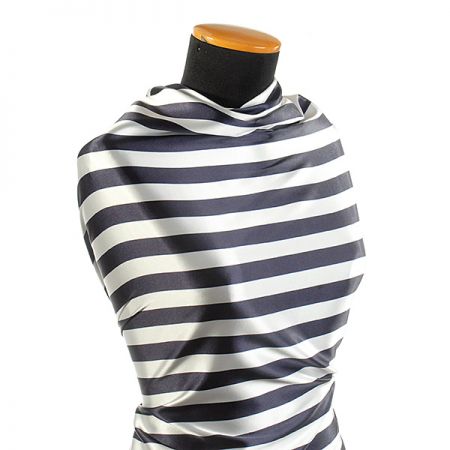 Atlas proužky fialová/bílá