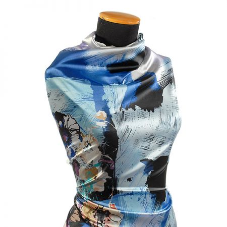 Atlas vzor květy/fantazie modrá