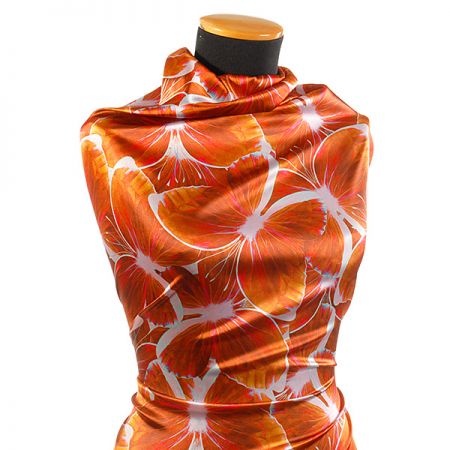 Atlas motiv motýl skořicově hnědý