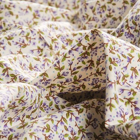 Bavlněná látka tisk drobné kytičky fialovozelená