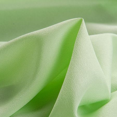 Krepdešín imitace hedvábí pastel zelený
