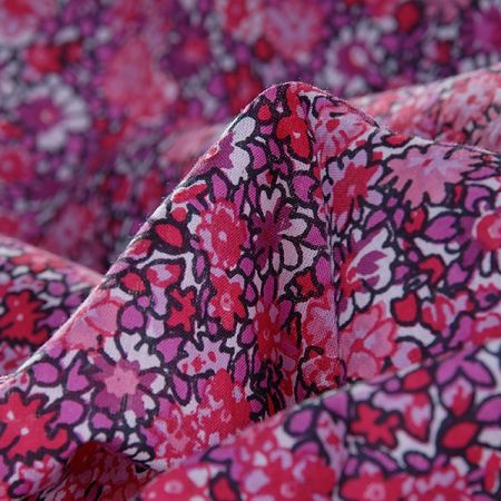Bavlna směs kytičkový motiv červenorůžová