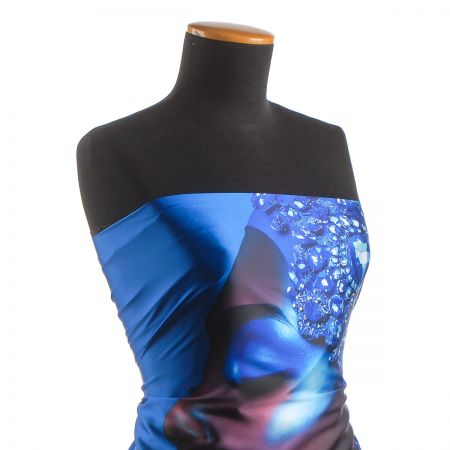 Imitace hedvábí pružný atlas Dámy v modrém 