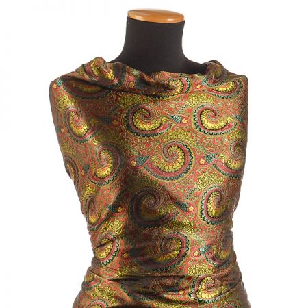 Brokát paisley motiv hnědý