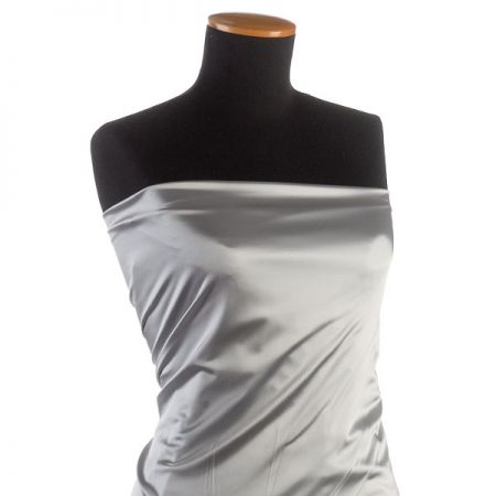 Satén pružný světle šedý