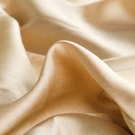 Satén hedvábný béžový matný
