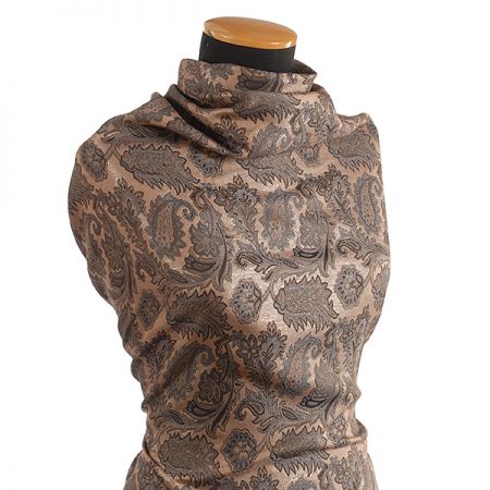 Brokát lamé ornamentální paisley vzor