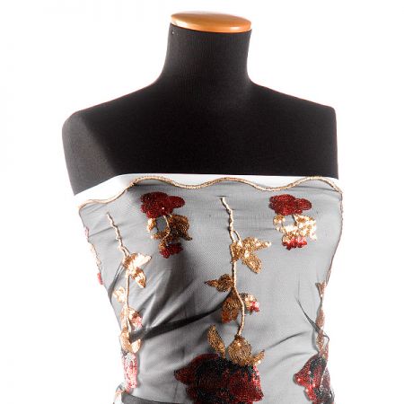 Krajka flitrová výšivka na černém tylu červenozlatá