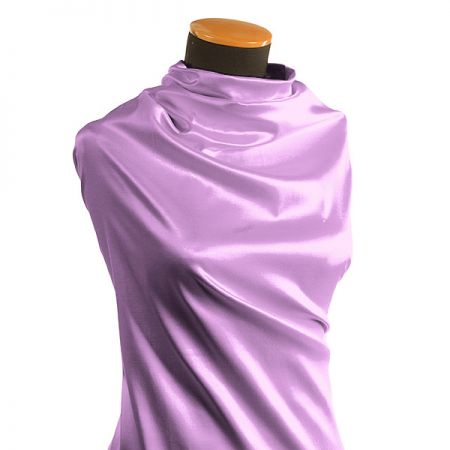 Satén pružný perlový lila světle fialový