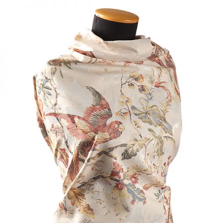 Žakárová látka digitální tisk papoušek